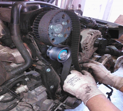 Timing belt replacement on a car engine